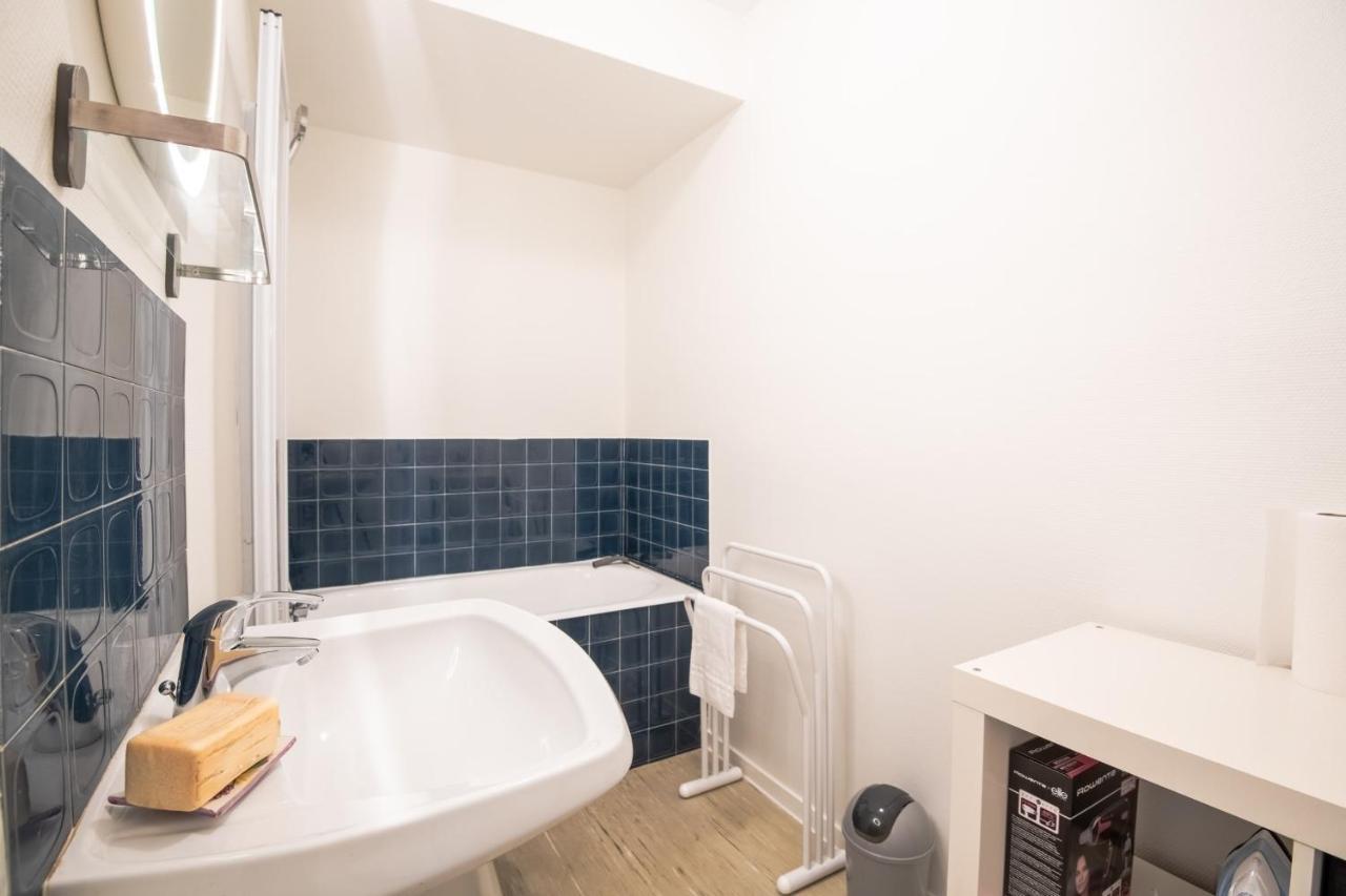 Ferienwohnung Beautiful F1 Bis In The Heights Of Tours #Private Parking Exterior foto